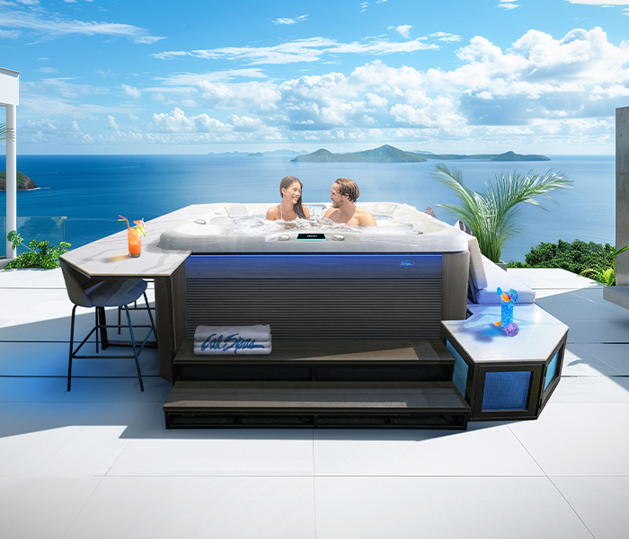 Calspas hot tub being used in a family setting - Little Rock